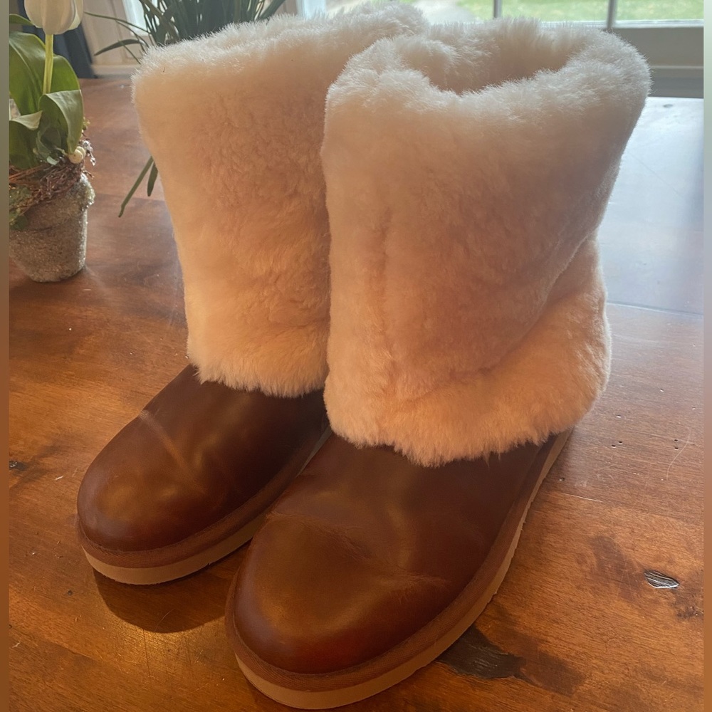 UGG Patten Leather Boots in Chestnut